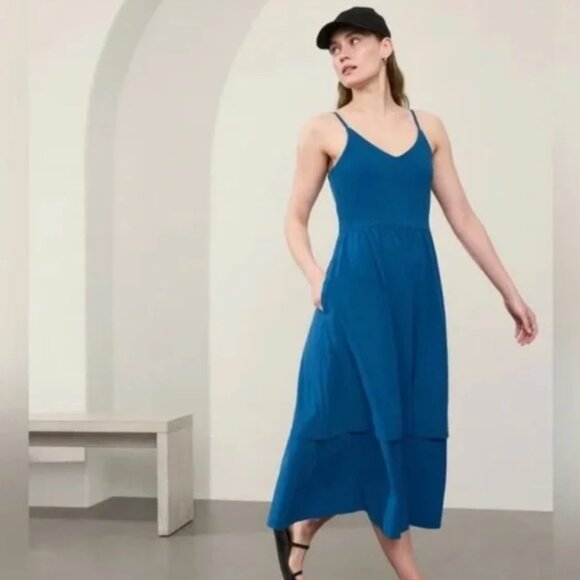 Elation V-Neck Hybrid with Pockets Dress Dark Lapis Blue Plus 1x - Picture 1 of 5